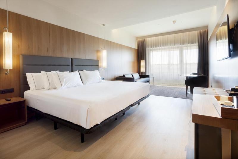 AC Hotel Sants Barcelona Exterior foto